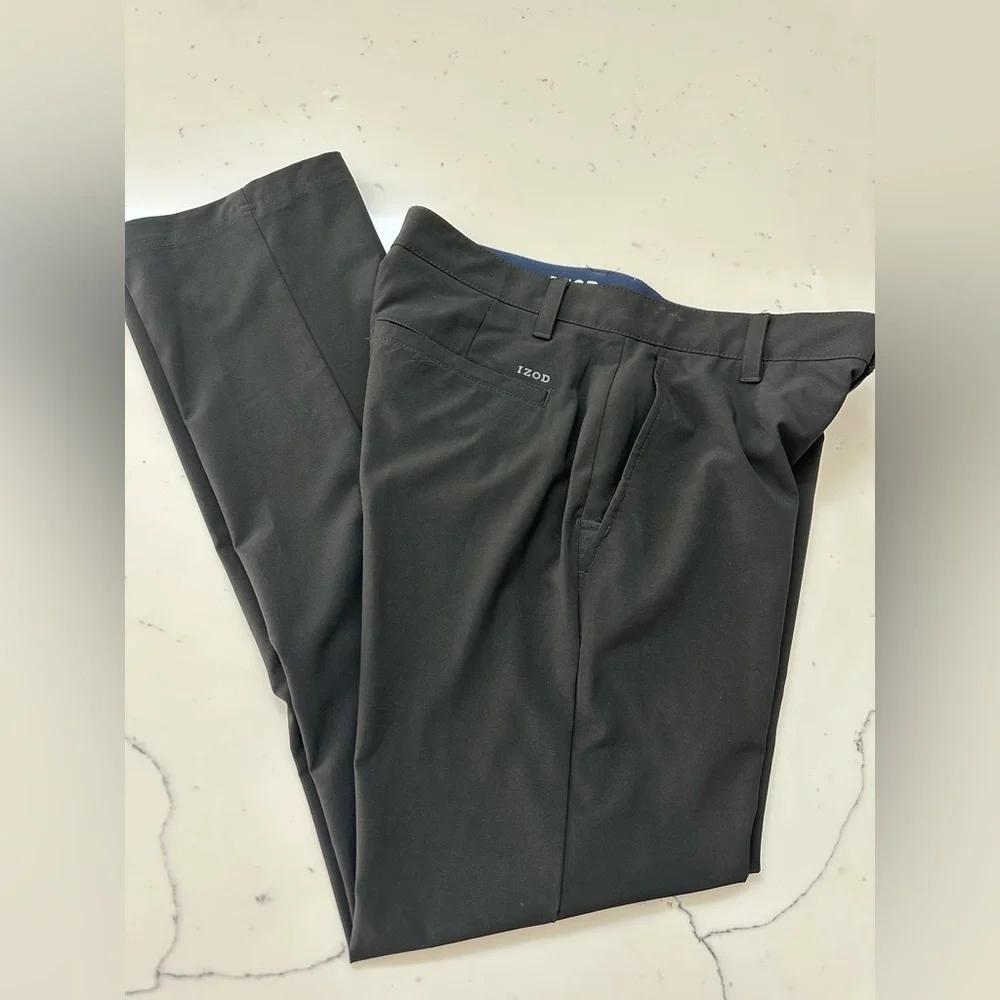 Izod Men's Dark Gray Dress Pants